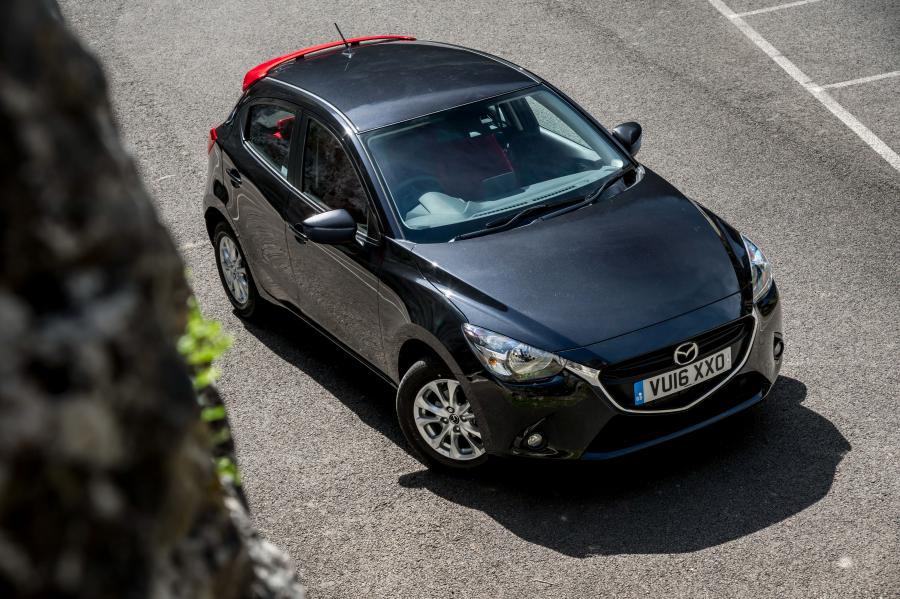  Mazda2 Red Edition 2016 года  (фото 3 из 6)